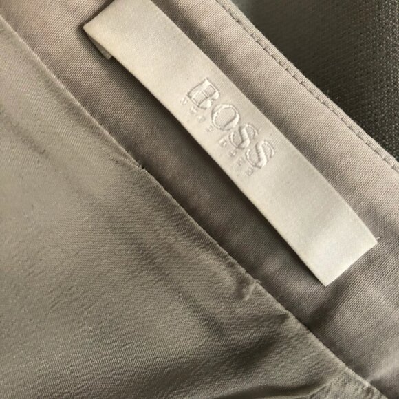 New without tags - Hugo Boss pearl grey pencil skirt, size 12 US - Picture 4 of 4